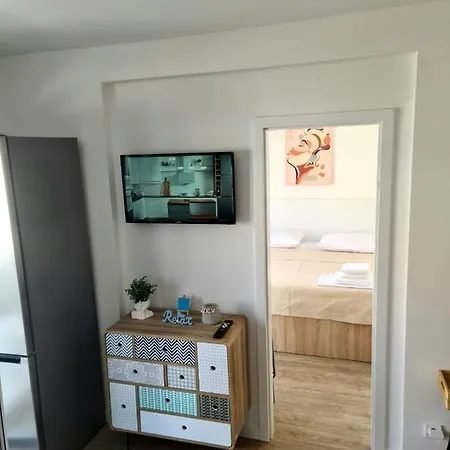 Marko Apartment Necujam